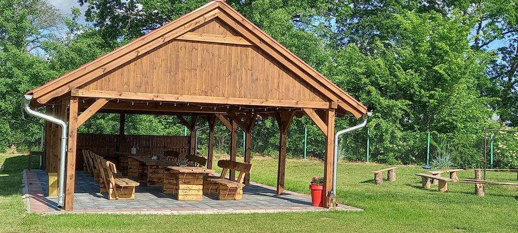 Oferta Agroturystyka pod akacją